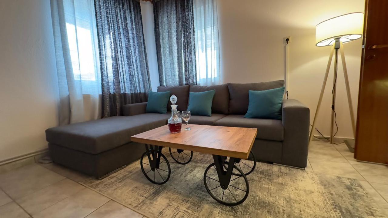 Bt'S Home Tríkala エクステリア 写真